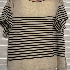 Max Studio Black and Gray Boxy Short Sleeve Tee